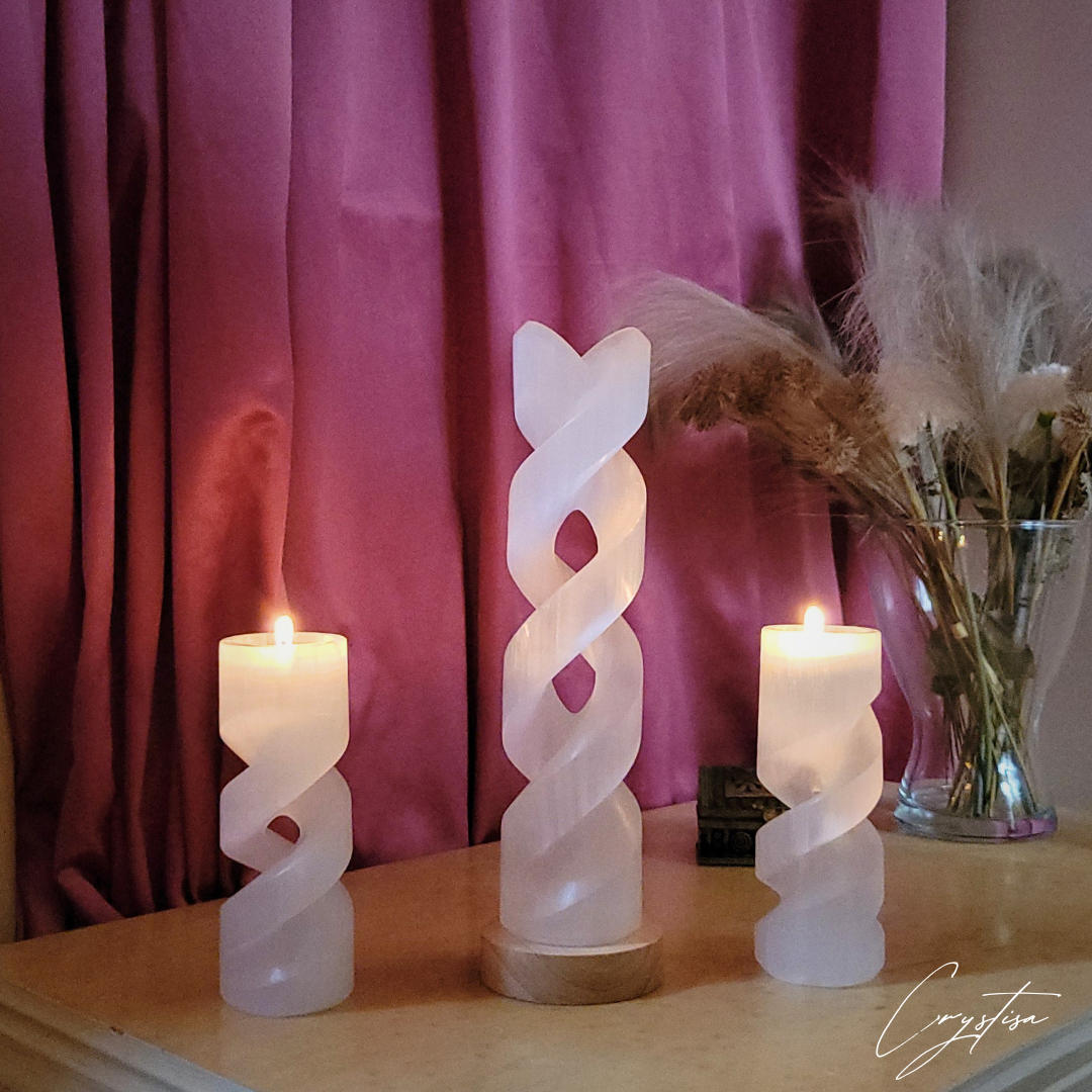 Pack Spirale de Sélénite - Lampe & 2 Bougeoirs